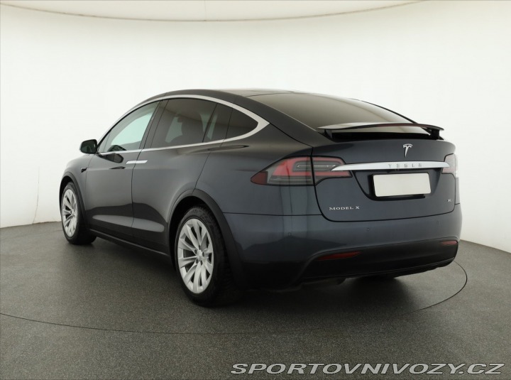 Tesla Model X 90D 2016
