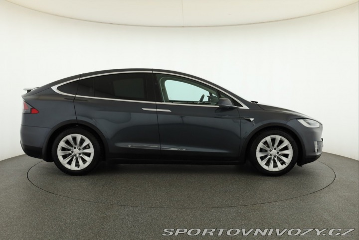 Tesla Model X 90D 2016