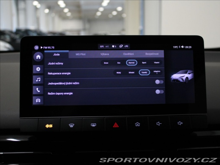 MG Ostatní modely MG4 0,1 64kWh 150kW Elegance 2024