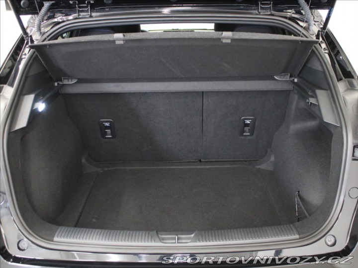 MG Ostatní modely MG4 0,1 64kWh 150kW Elegance 2024