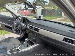 BMW 3 2,0   2l, 135 Kw 2011