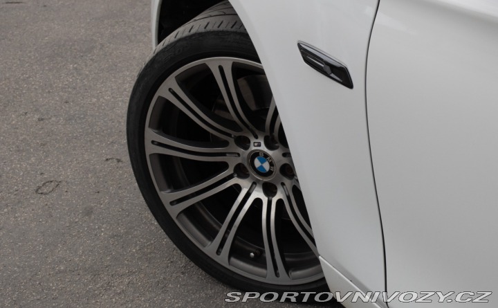 BMW 5 Touring 535d 313k A/T 2012