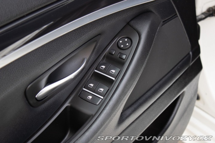 BMW 5 Touring 535d 313k A/T 2012
