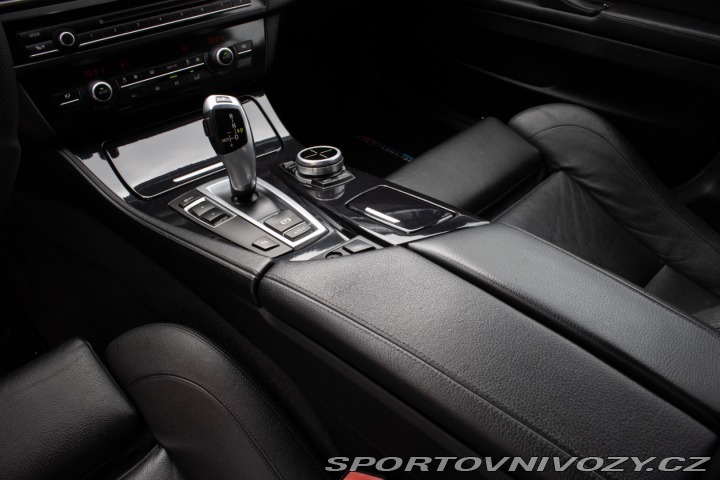 BMW 5 Touring 535d 313k A/T 2012