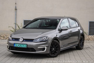 Volkswagen Golf GTE plug in-hybrid /aj n