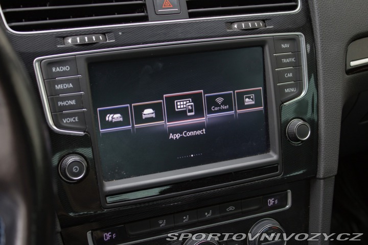 Volkswagen Golf 7 GTE plug in-hybrid /aj 2015