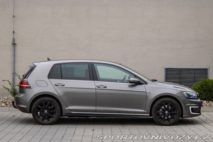 Volkswagen Golf 7 GTE plug in-hybrid /aj 2015