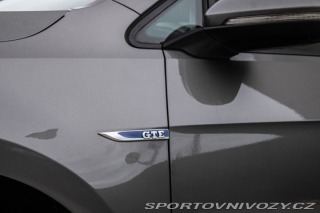 Volkswagen Golf GTE plug in-hybrid /aj n 2015