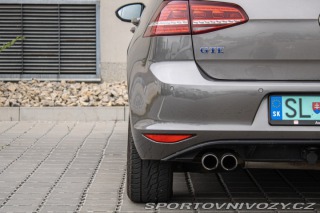 Volkswagen Golf GTE plug in-hybrid /aj n 2015