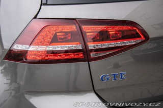 Volkswagen Golf GTE plug in-hybrid /aj n 2015