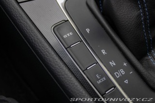 Volkswagen Golf GTE plug in-hybrid /aj n 2015