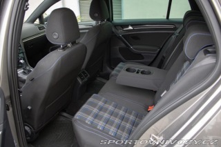 Volkswagen Golf GTE plug in-hybrid /aj n 2015