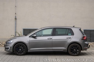 Volkswagen Golf GTE plug in-hybrid /aj n 2015