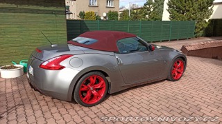 Nissan 370 Z  2010