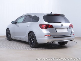 Opel Astra 2.0 BiCDTI 2015