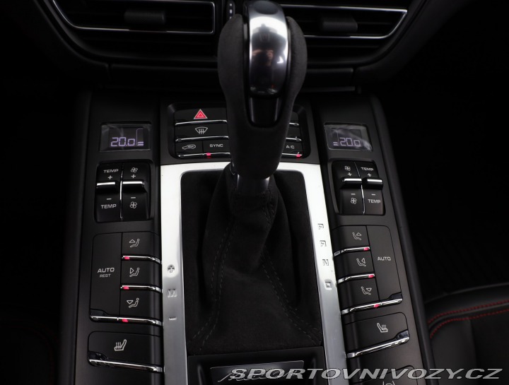 Porsche Macan GTS 2020