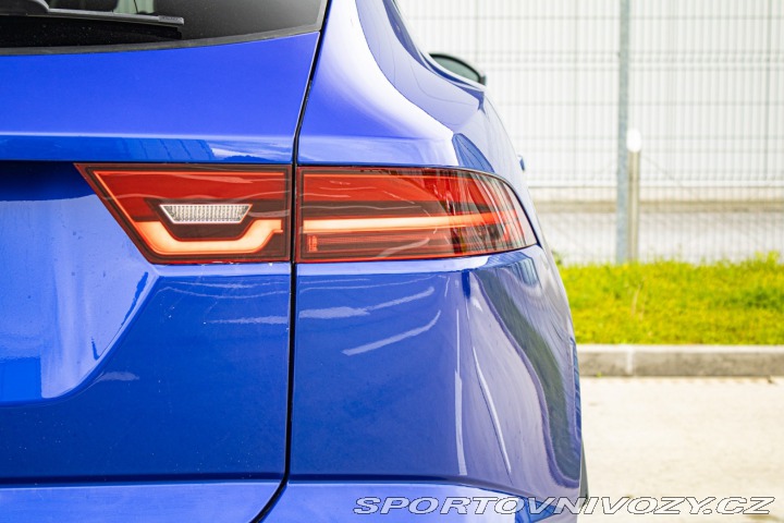 Jaguar E-Pace 2.0 I4 180k R-Dynamic SE 2019
