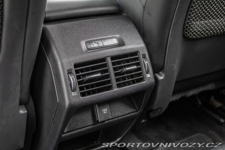 Jaguar E-Pace 2.0 I4 180k R-Dynamic SE 2019