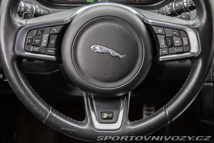 Jaguar E-Pace 2.0 I4 180k R-Dynamic SE 2019