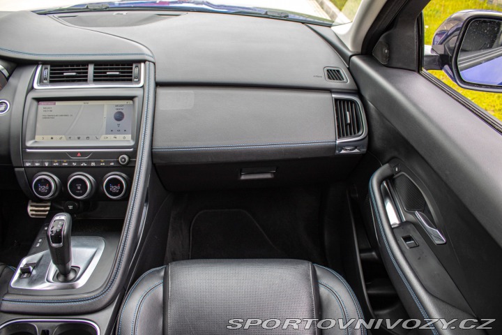 Jaguar E-Pace 2.0 I4 180k R-Dynamic SE 2019