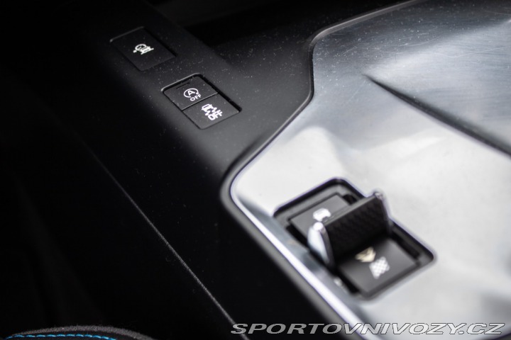 Jaguar E-Pace 2.0 I4 180k R-Dynamic SE 2019