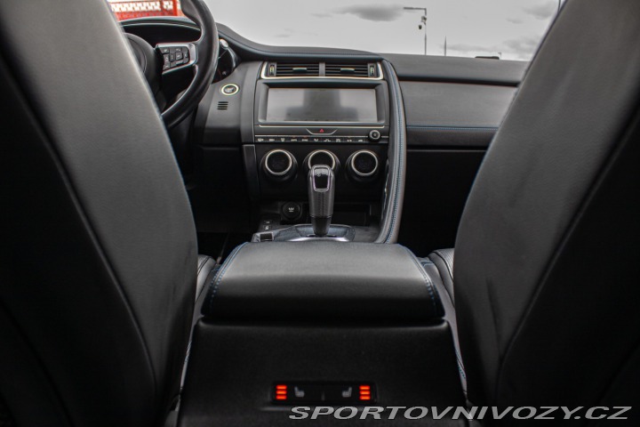 Jaguar E-Pace 2.0 I4 180k R-Dynamic SE 2019