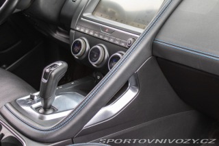 Jaguar E-Pace 2.0 I4 180k R-Dynamic SE 2019