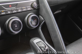 Jaguar E-Pace 2.0 I4 180k R-Dynamic SE 2019