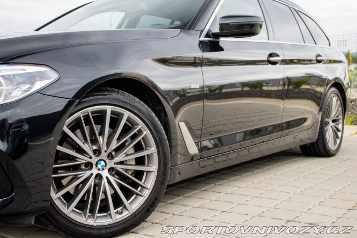 BMW 5 Touring 530i xDRIVE Spor 2017