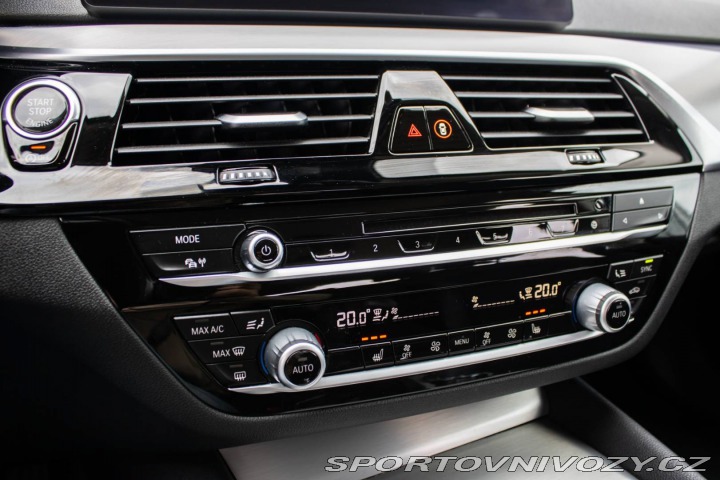 BMW 5 Touring 530i xDRIVE Spor 2017