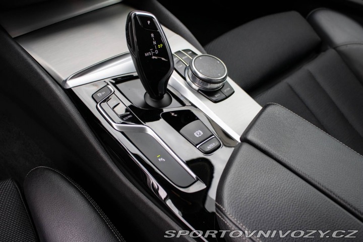 BMW 5 Touring 530i xDRIVE Spor 2017