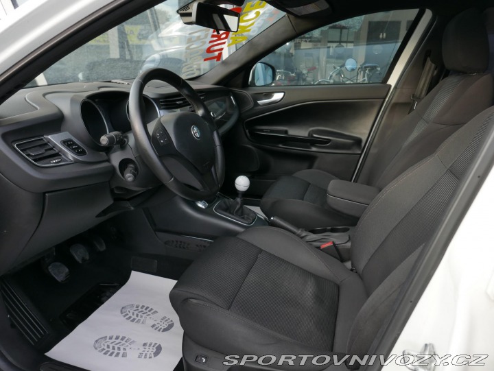 Alfa Romeo Giulietta 1,4 TB 125kW Navi Panoram 2011