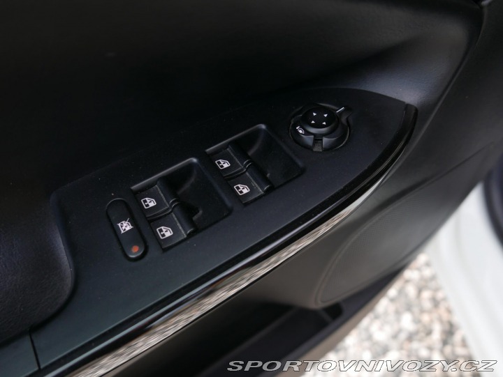 Alfa Romeo Giulietta 1,4 TB 125kW Navi REZERVA 2011