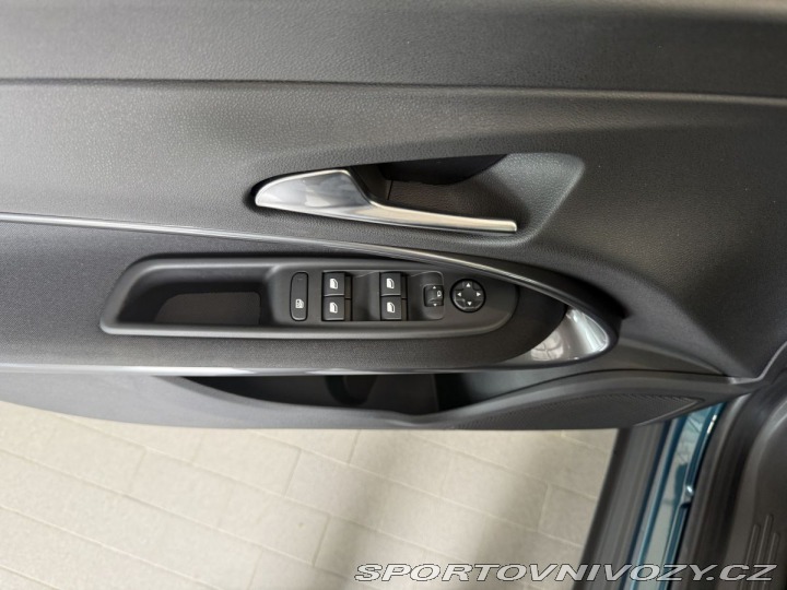 Fiat 600 1.2 Turbo Hybrid 100k MHE 2025