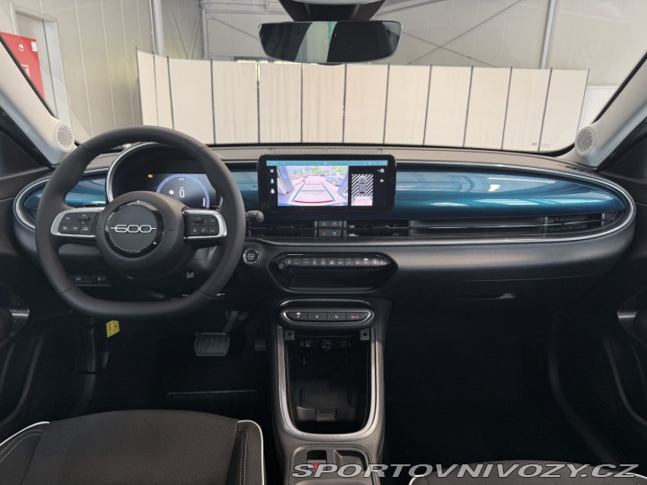 Fiat 600 1.2 Turbo Hybrid 100k MHE 2025