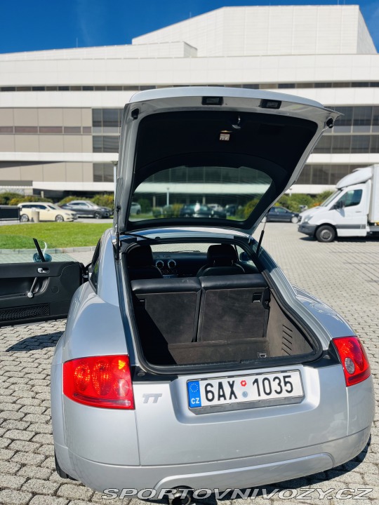 Audi TT 8n 2001