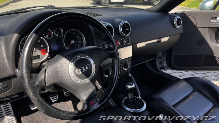 Audi TT 8n 2001
