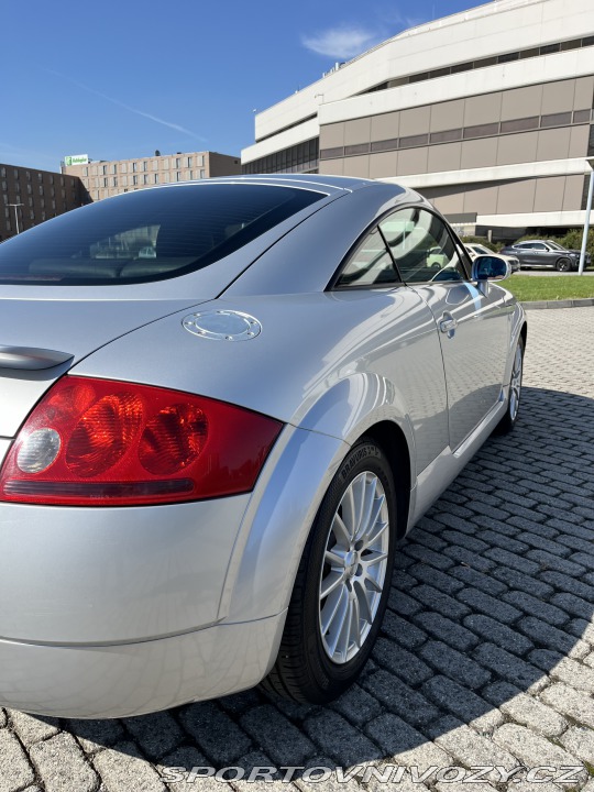 Audi TT 8n 2001