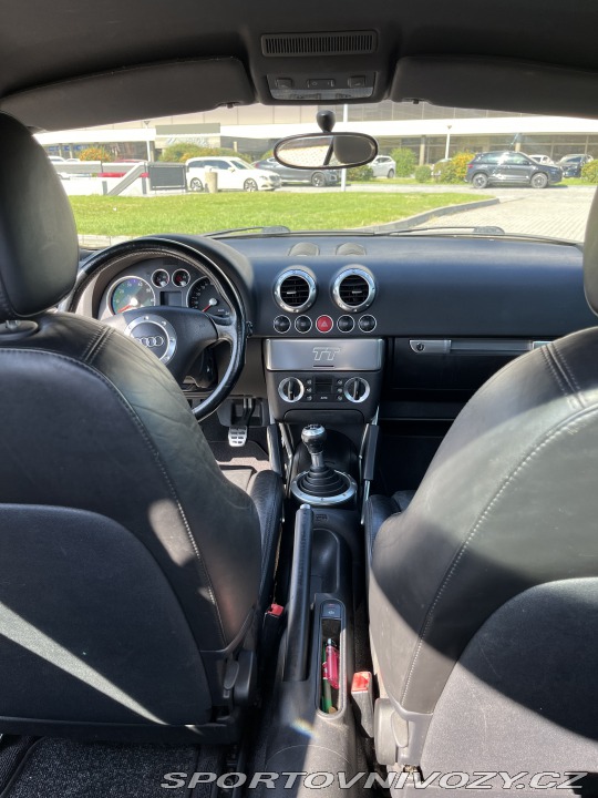 Audi TT 8n 2001