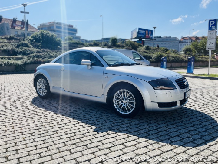 Audi TT 8n 2001