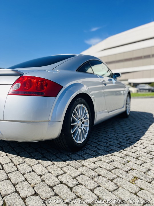 Audi TT 8n 2001