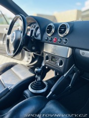 Audi TT 8n 2001