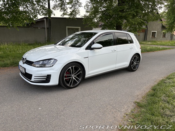 Volkswagen Golf 2016