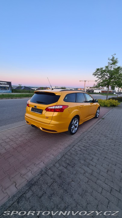 Ford Focus ST 250 mk3 Combi 2013