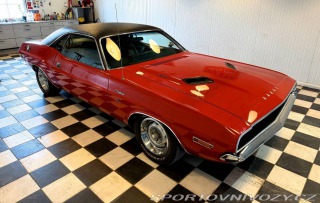 Dodge Challenger R/T 383 Magnum
