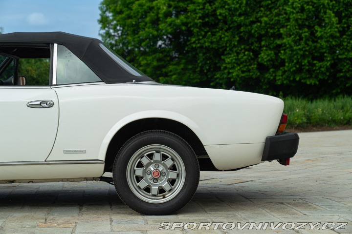 Fiat Ostatní modely 124 SPORT SPIDER 1981