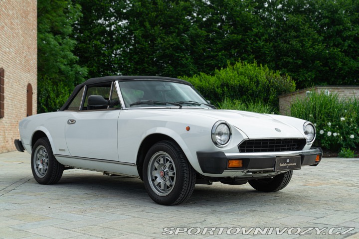 Fiat Ostatní modely 124 SPORT SPIDER 1981