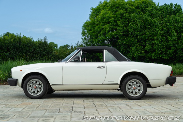 Fiat Ostatní modely 124 SPORT SPIDER 1981