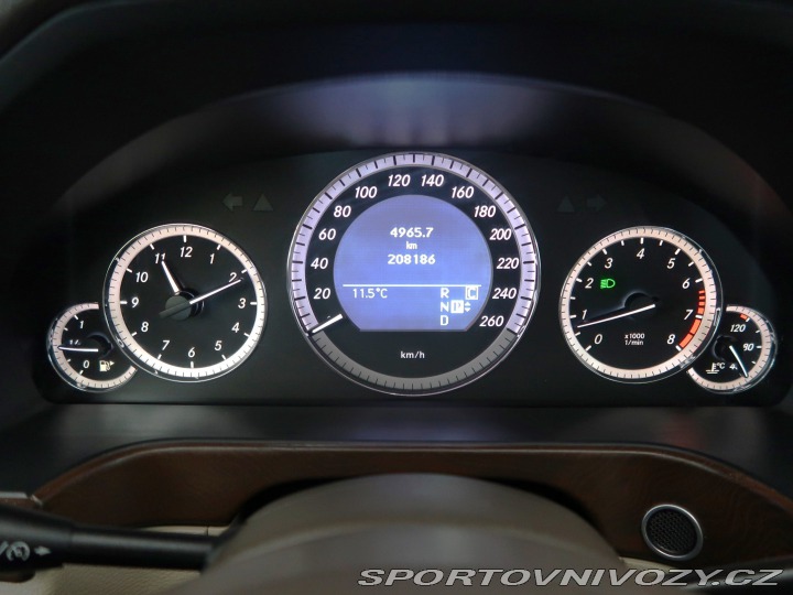 Mercedes-Benz E E 350 CGI 2010