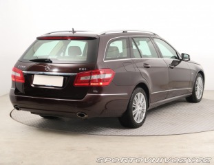 Mercedes-Benz E E 350 CGI 2010